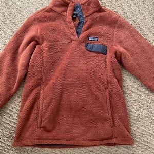 Patagonia Brown Fleece Jacket with Quarter-Zip and Long Sleeves